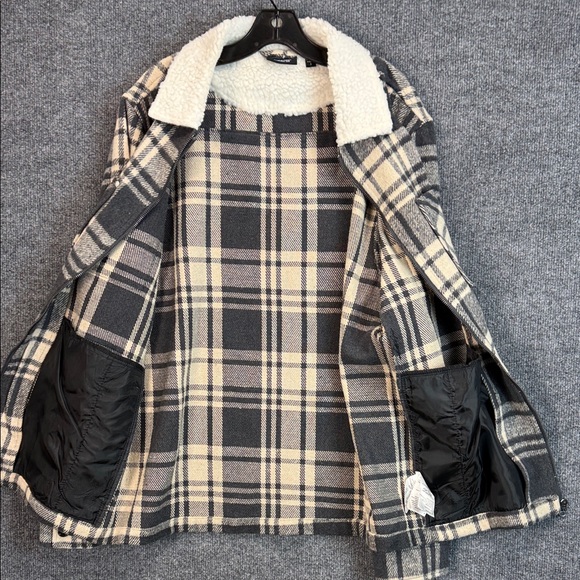 Wesc Black and Cream Plaid Fill Zip Jacket,  Sherpa Collar Unisex Men L;Women XL - Picture 14 of 16